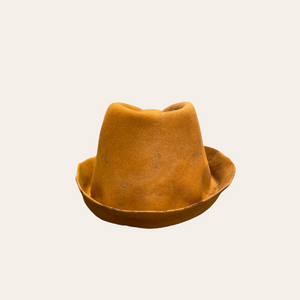 The “Clochard” Hat